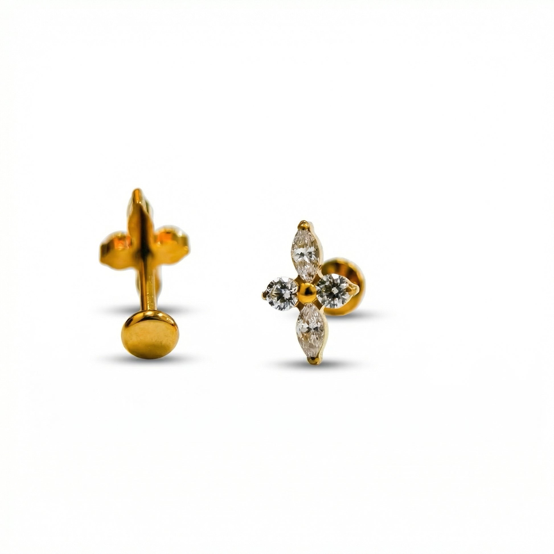 Clover Nova flat-back earring in gold - flat-back structure side view