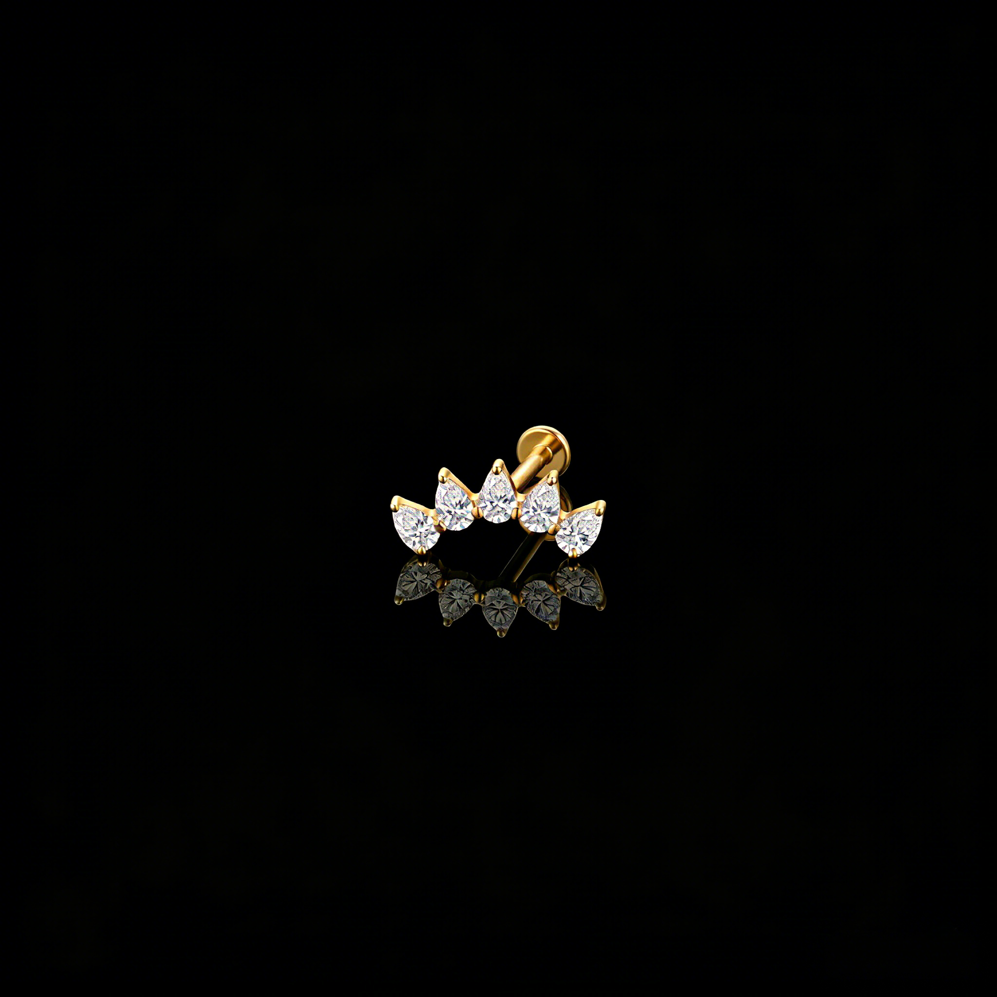 Dew Cluster Nova flat-back earring in gold - black mirror reflection